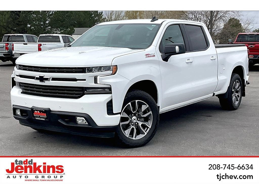 2022 Chevrolet Silverado 1500 RST Crew Cab 4WD