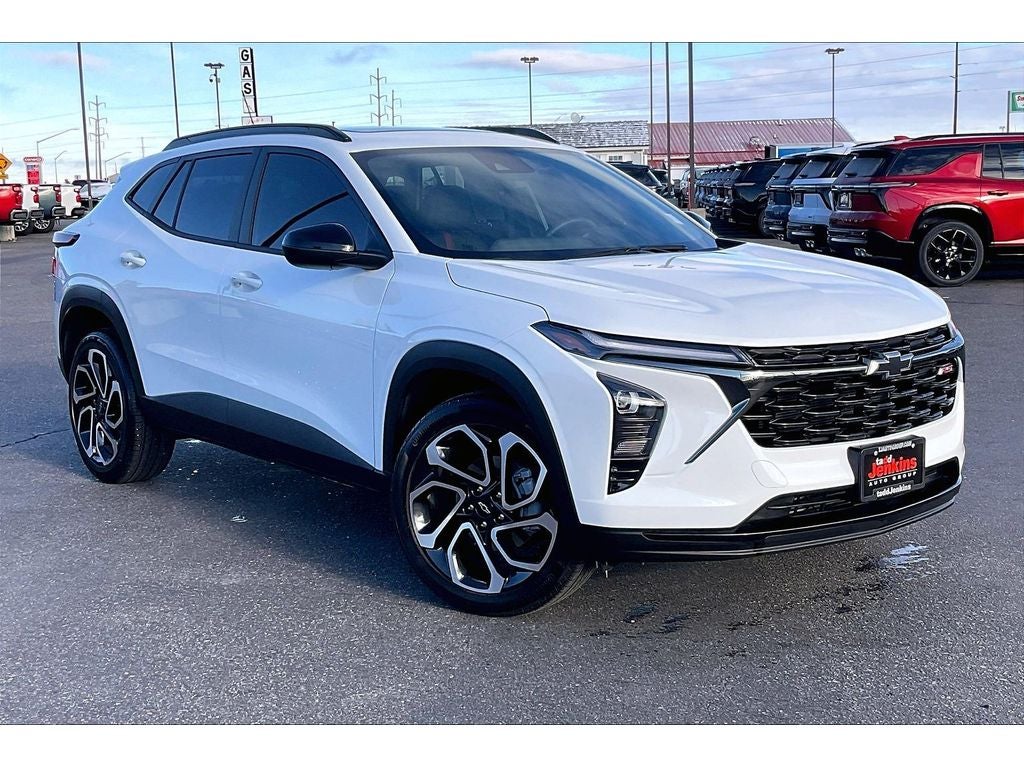 View vehicle photo 2