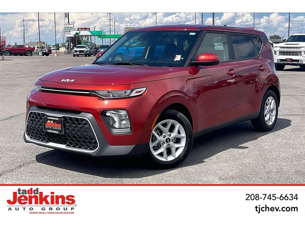  2022 Kia Soul LX FWD   