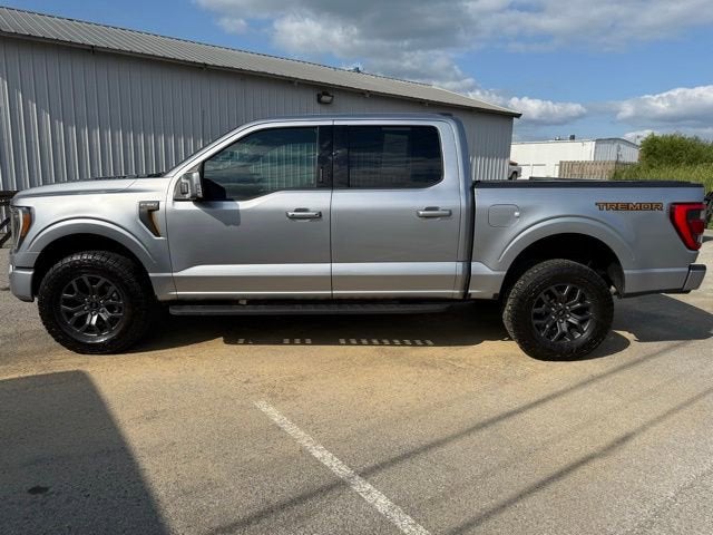 View vehicle photo 4