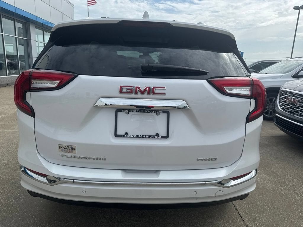 View vehicle photo 5