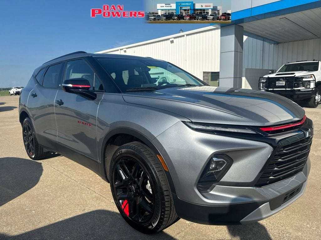 Sterling Gray Metallic 2024 Chevrolet Blazer SUV / Crossover Front-Wheel Drive Automatic