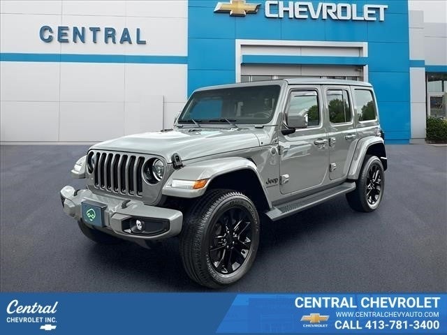Gray 2023 Jeep Wrangler High Altitude 4-Door 4WD SUV / Crossover Four-Wheel Drive 