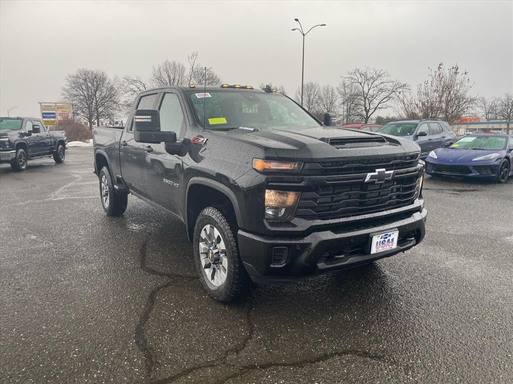 View vehicle photo 7