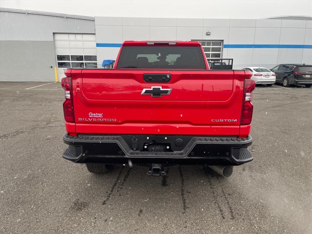 View vehicle photo 4