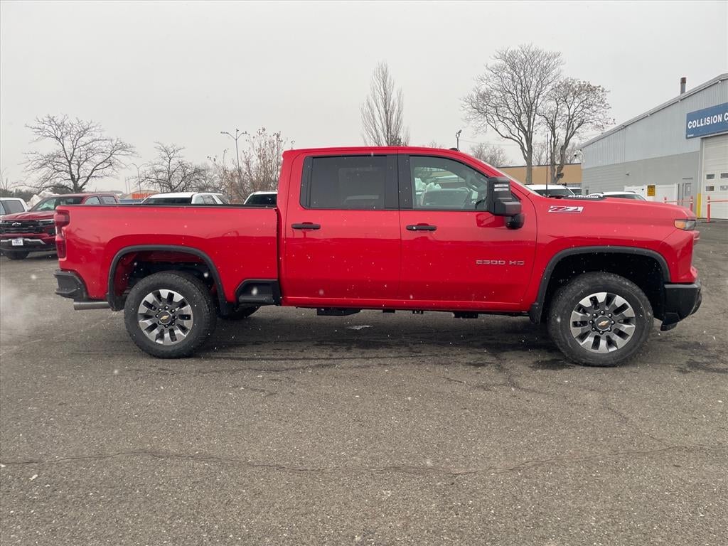 View vehicle photo 6