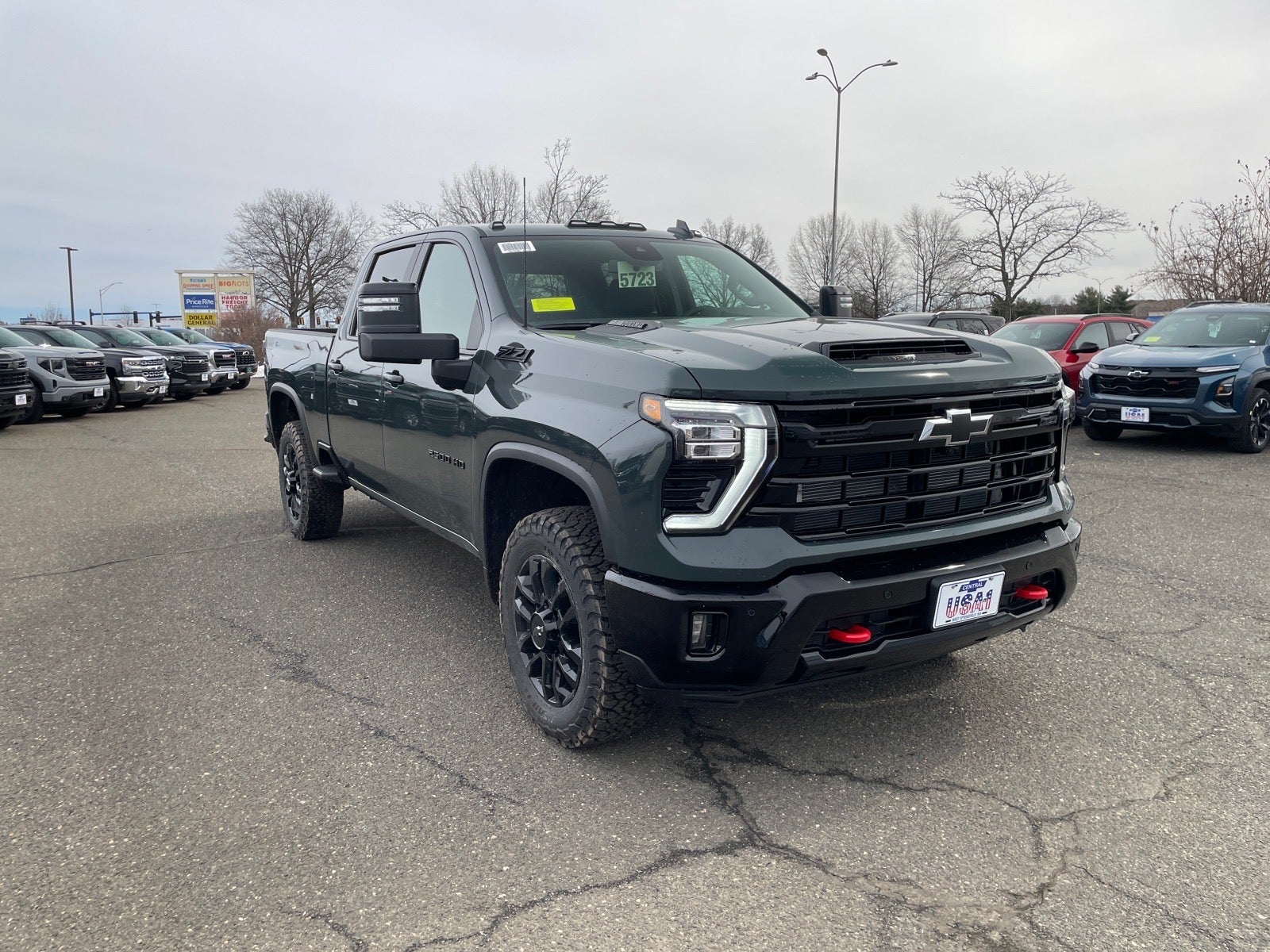 View vehicle photo 7