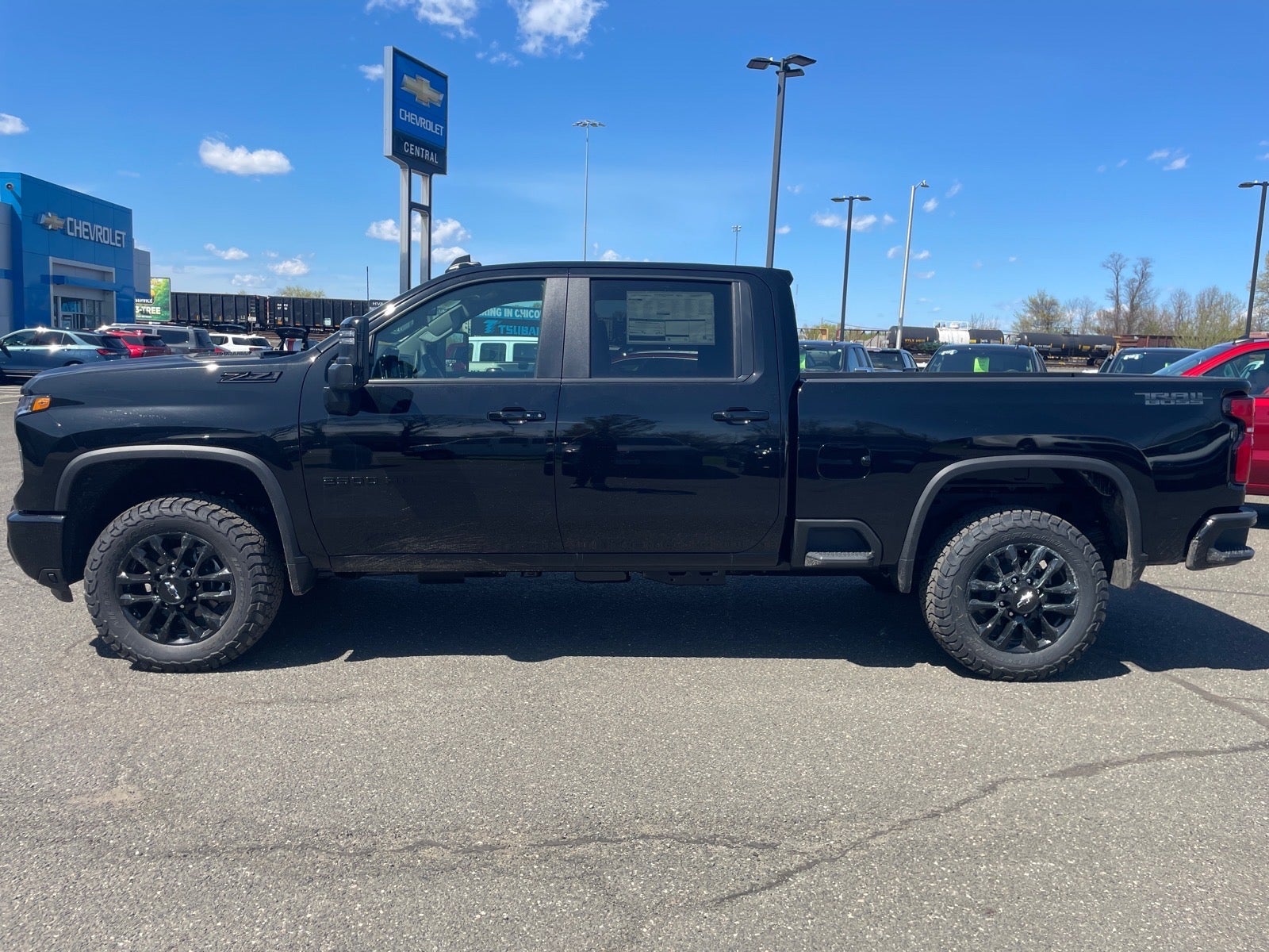 View vehicle photo 2