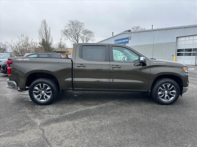 View vehicle photo 7