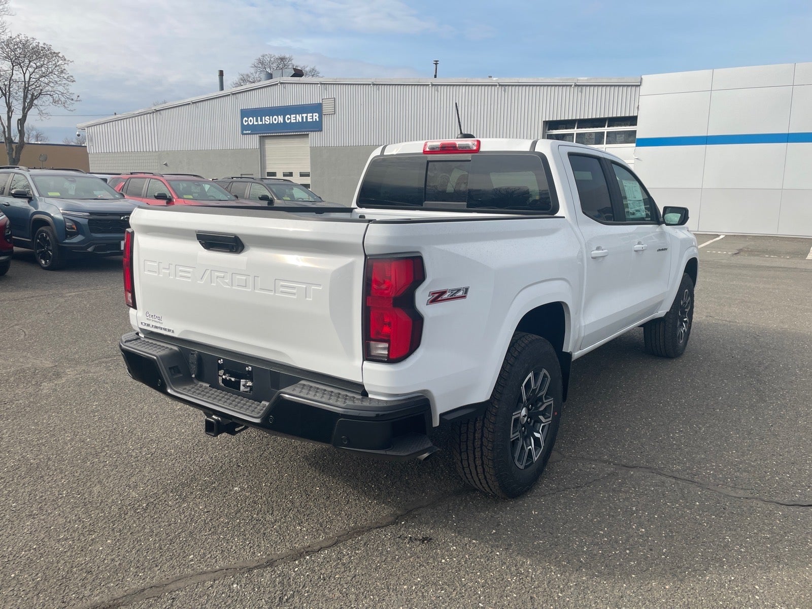 View vehicle photo 5