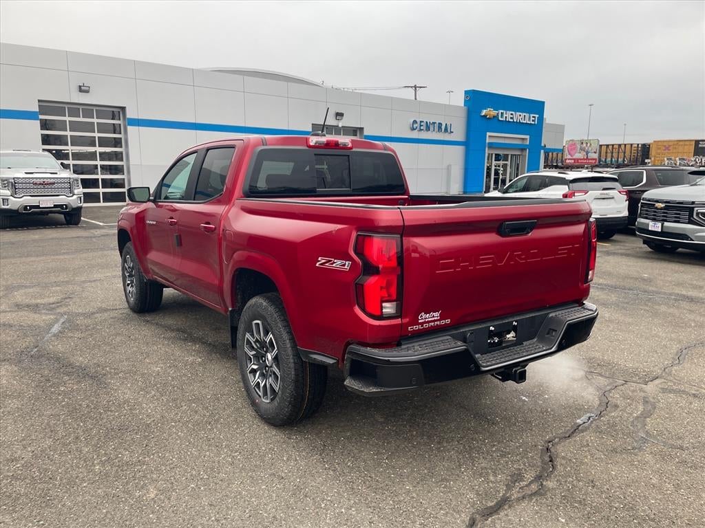 View vehicle photo 3