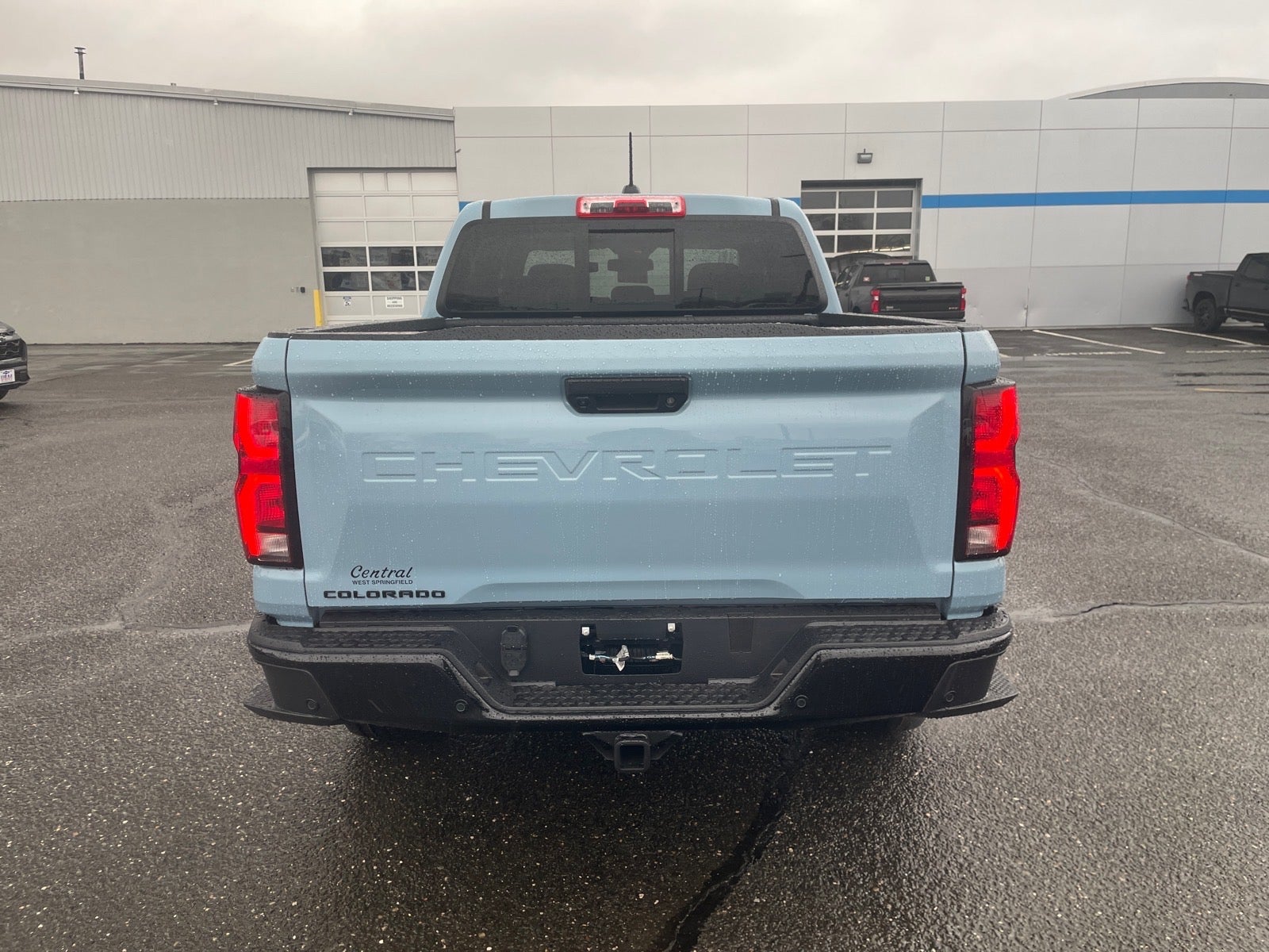 View vehicle photo 4