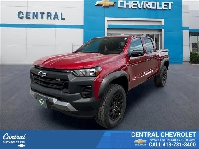 Radiant Red Tintcoat 2026 Chevrolet Colorado Trail Boss Crew Cab 4WD Pickup Truck Four-Wheel Drive Automatic