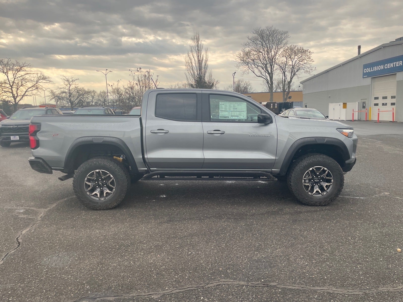 View vehicle photo 6