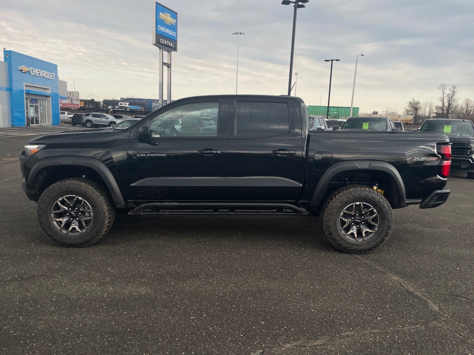 View vehicle photo 2