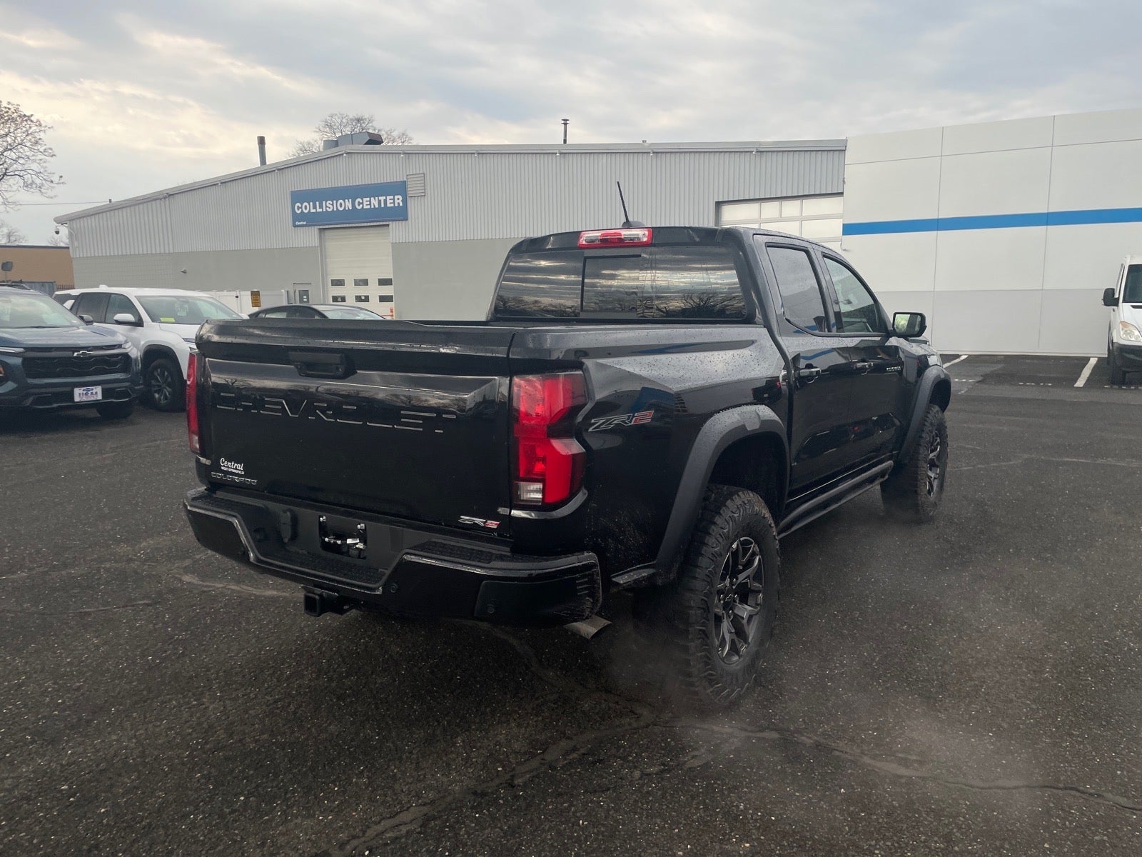 View vehicle photo 5