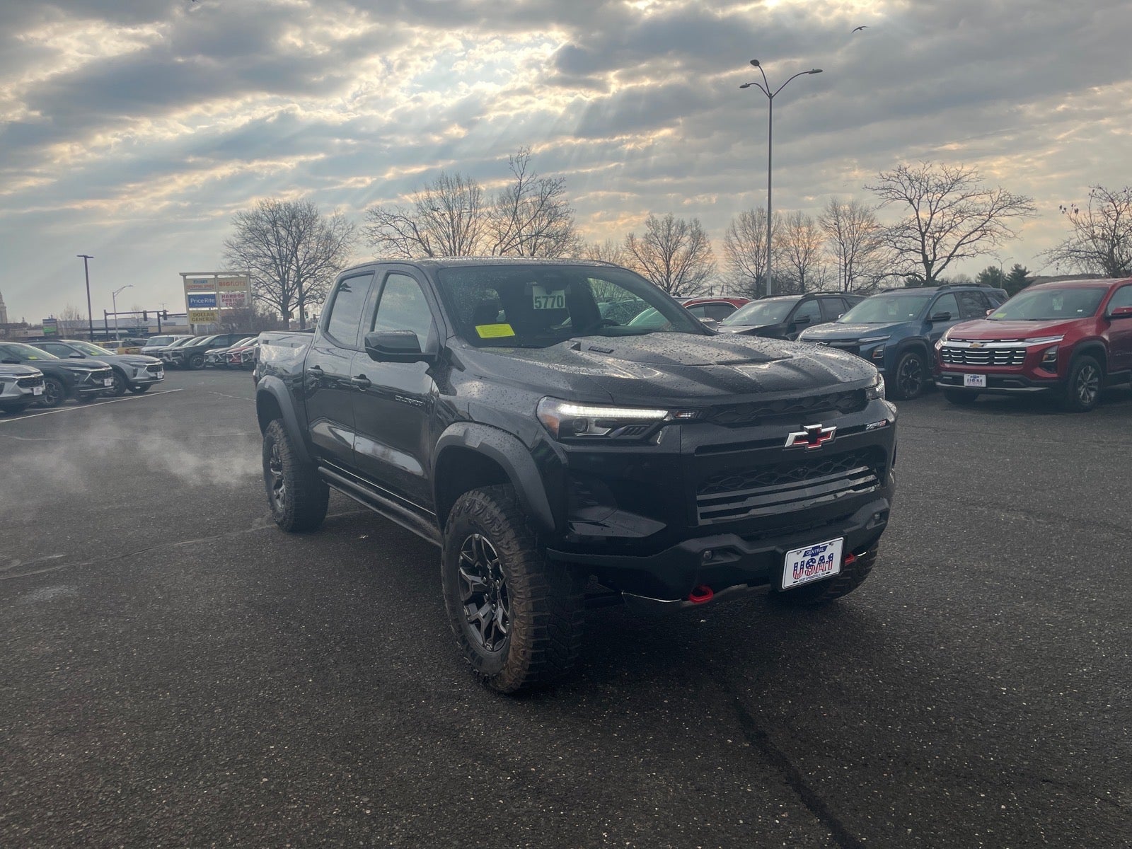 View vehicle photo 7