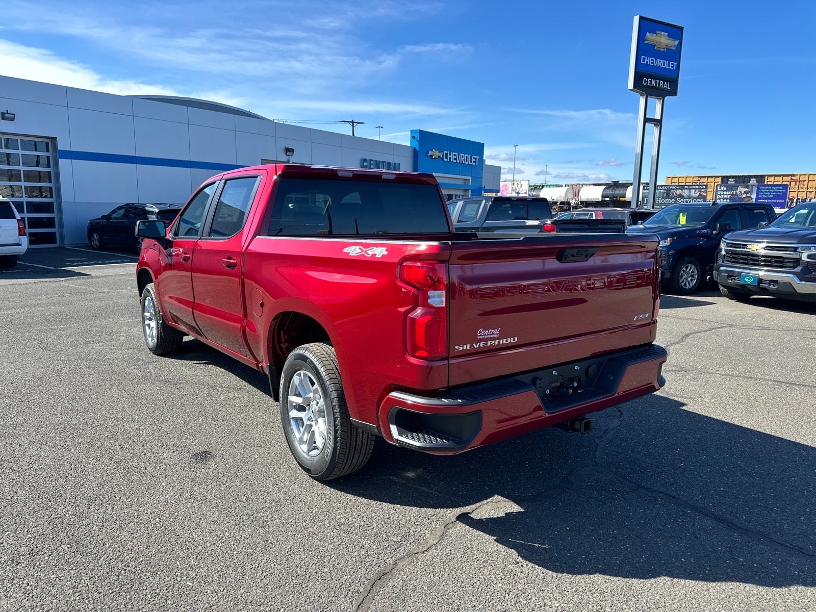 View vehicle photo 3