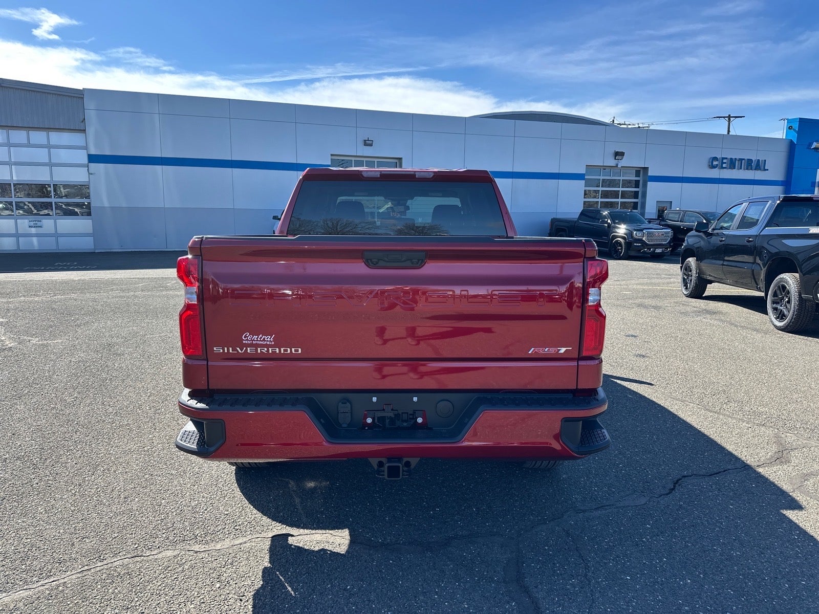 View vehicle photo 4