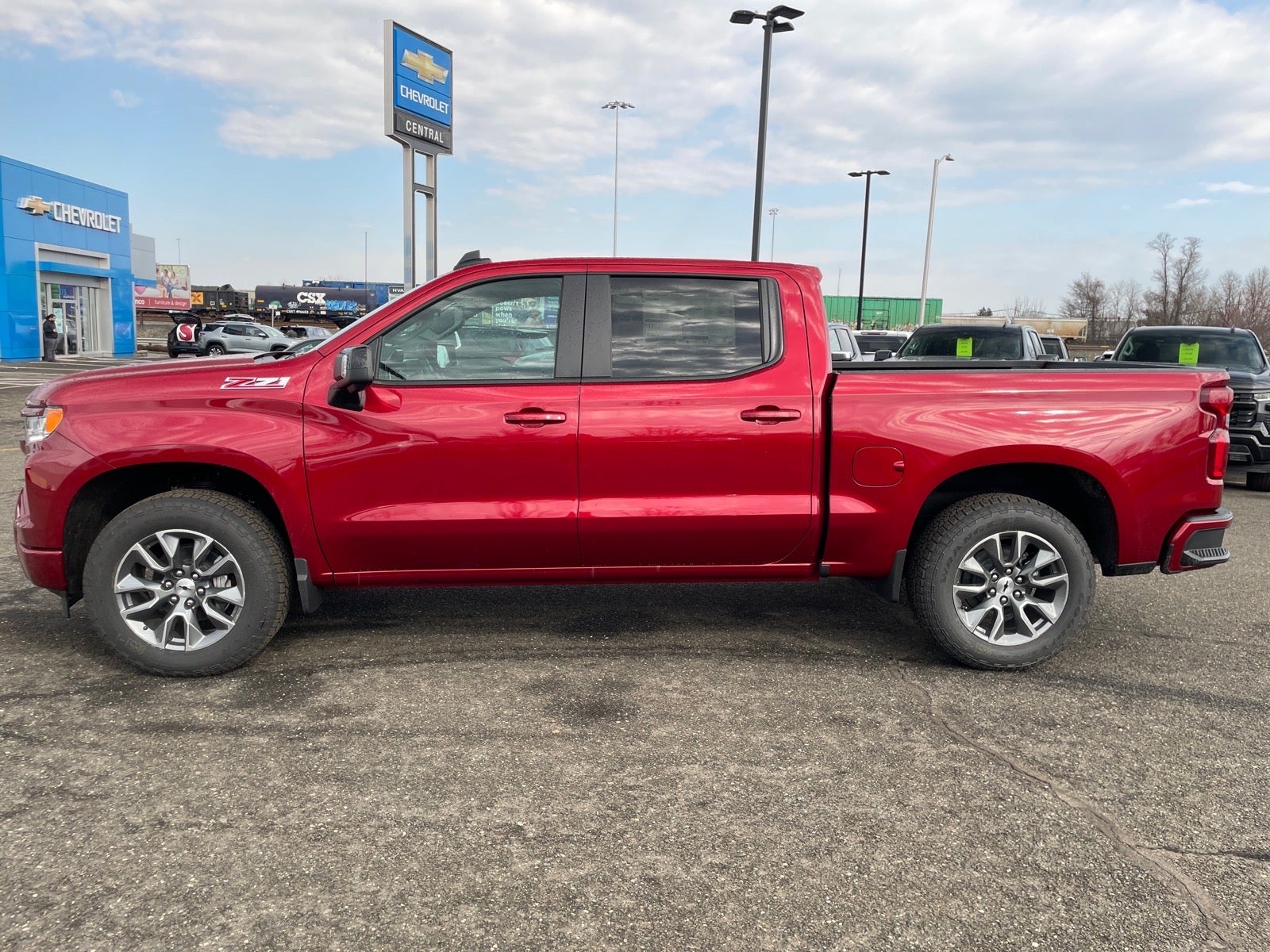 View vehicle photo 2