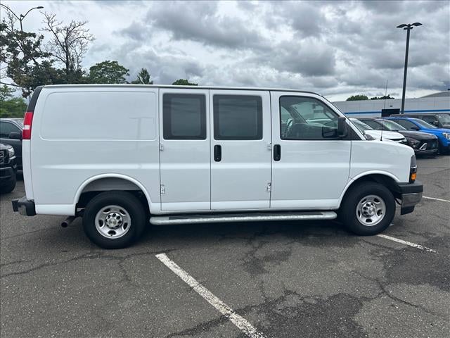 View vehicle photo 7