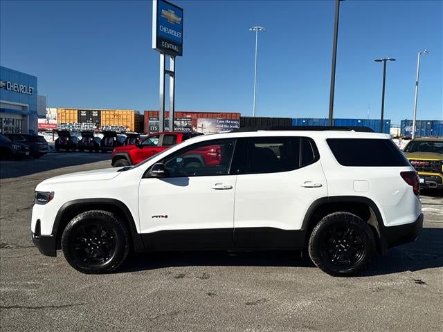 View vehicle photo 2