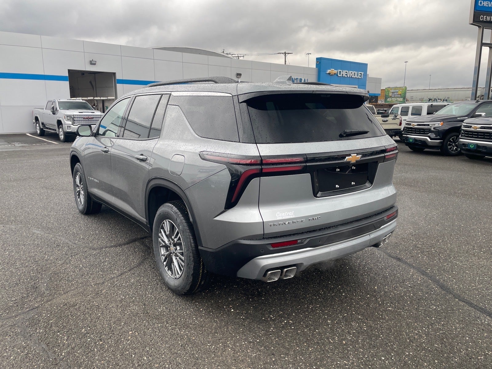 View vehicle photo 3