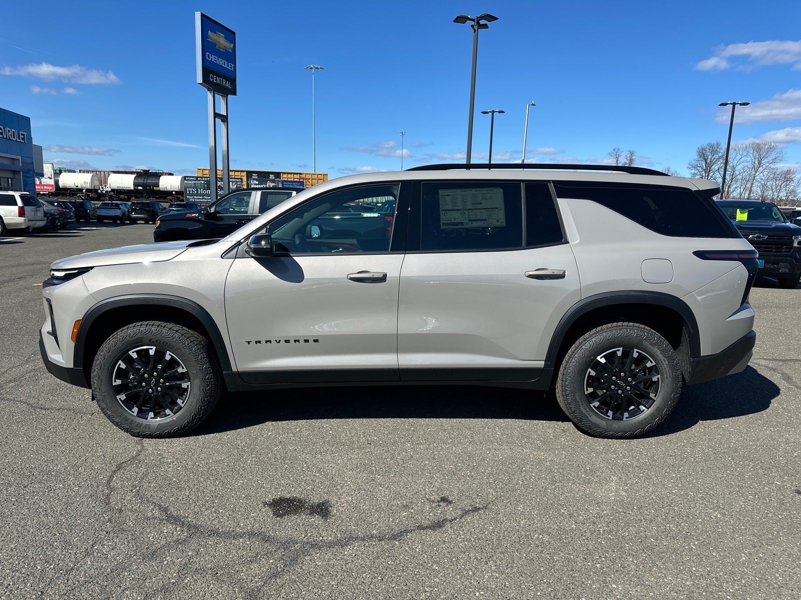 View vehicle photo 2