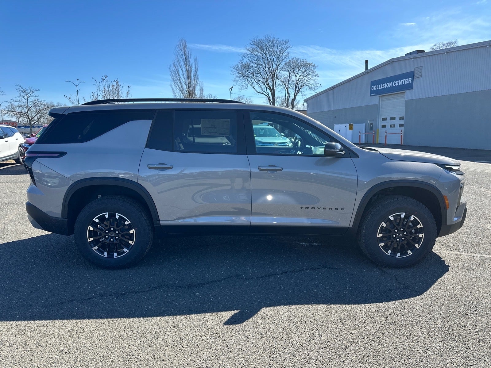 View vehicle photo 6