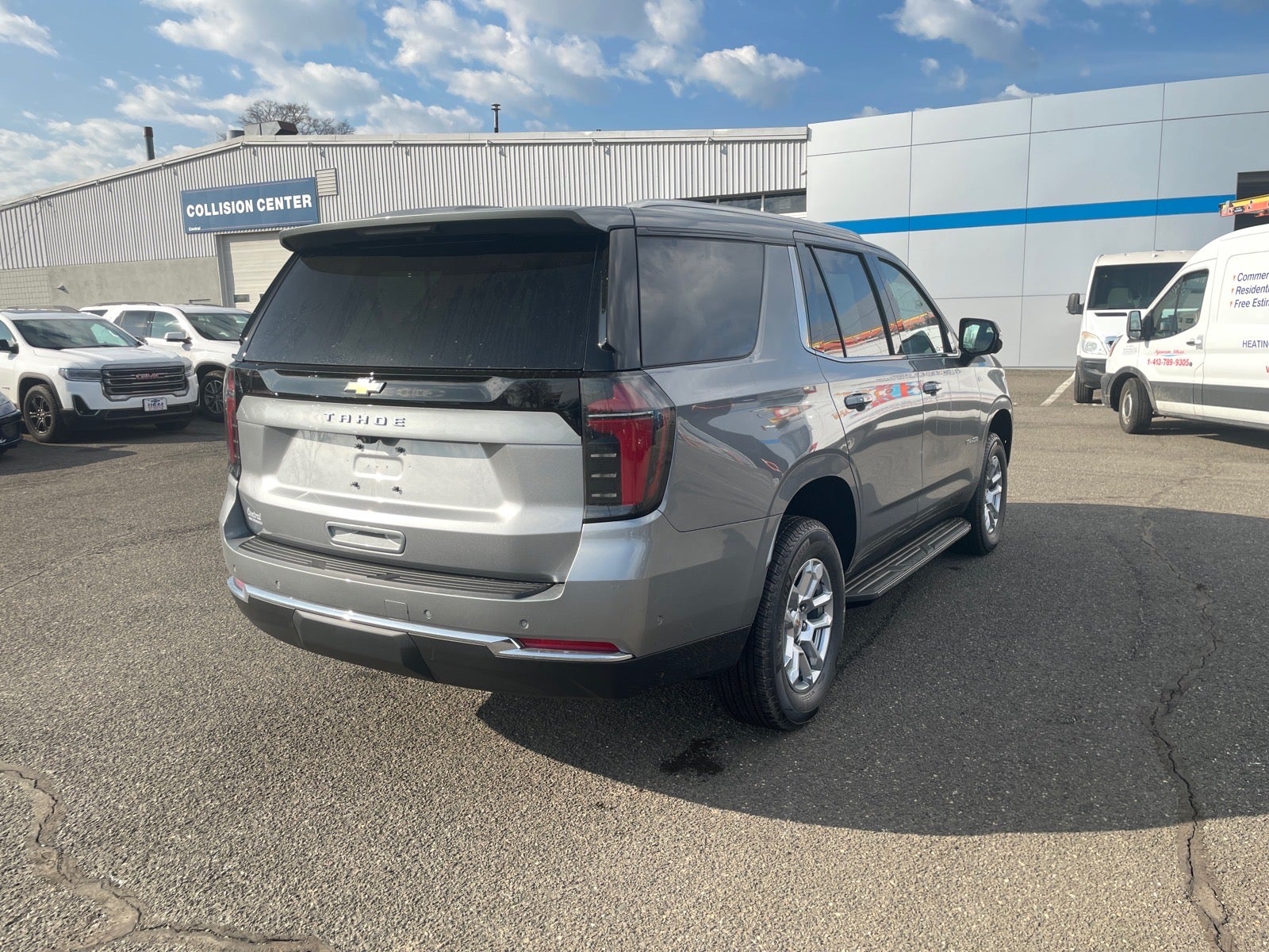 View vehicle photo 6