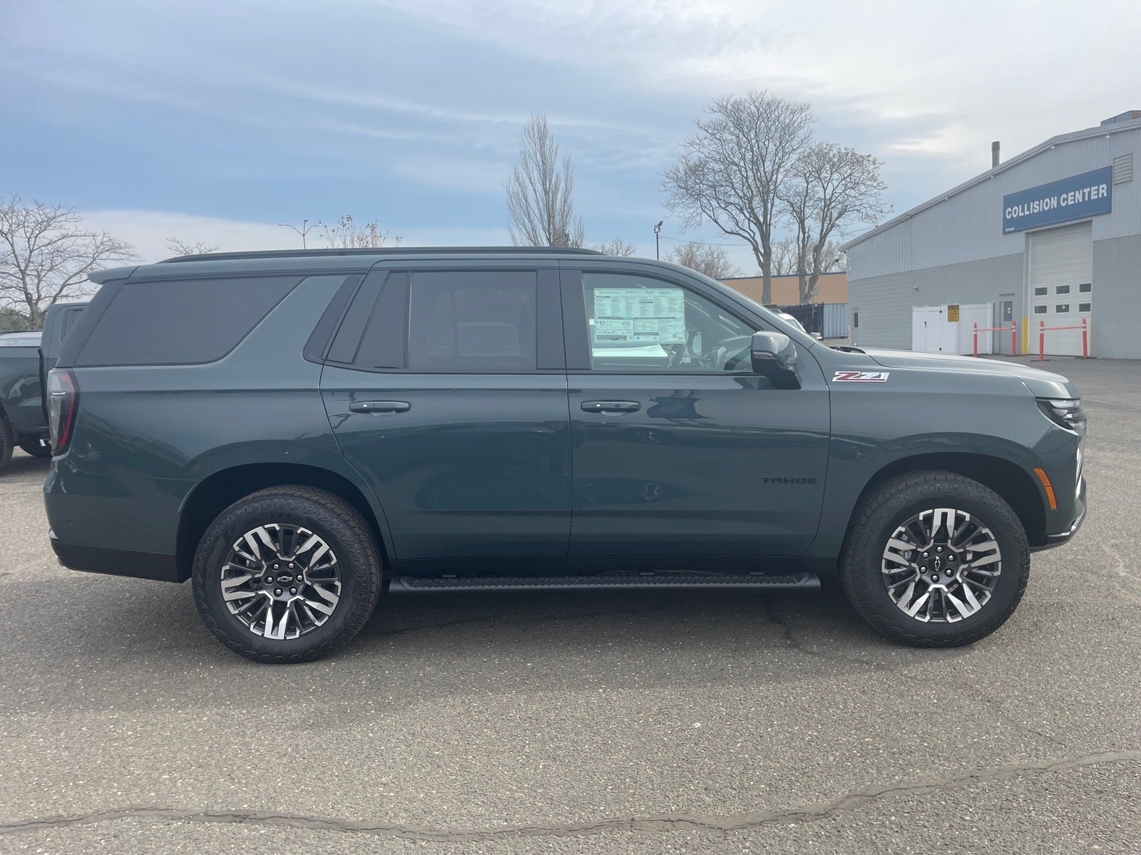 View vehicle photo 6