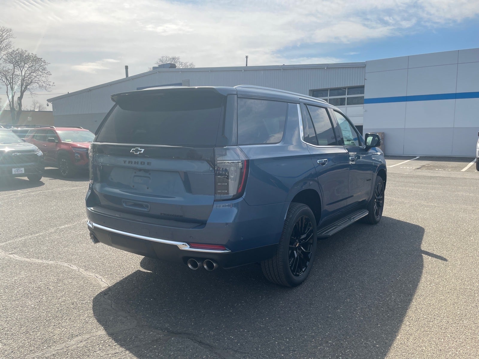 View vehicle photo 5