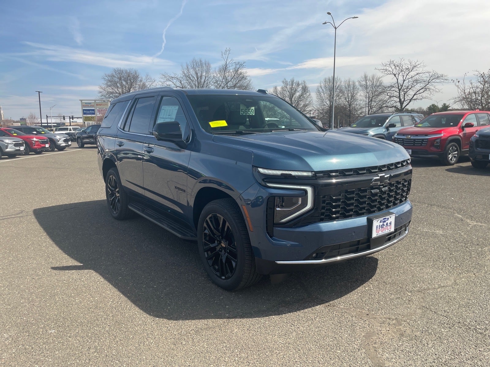 View vehicle photo 7