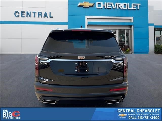 View vehicle photo 5