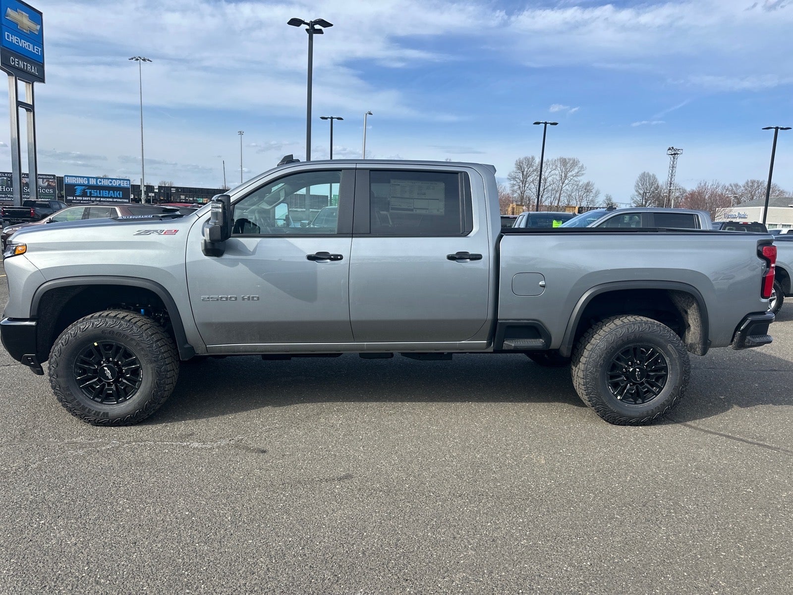 View vehicle photo 2