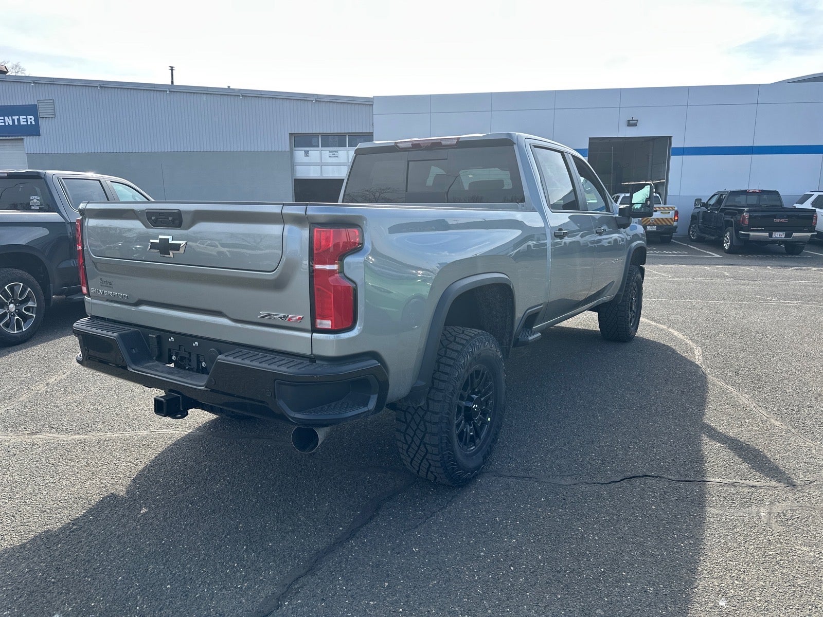 View vehicle photo 5