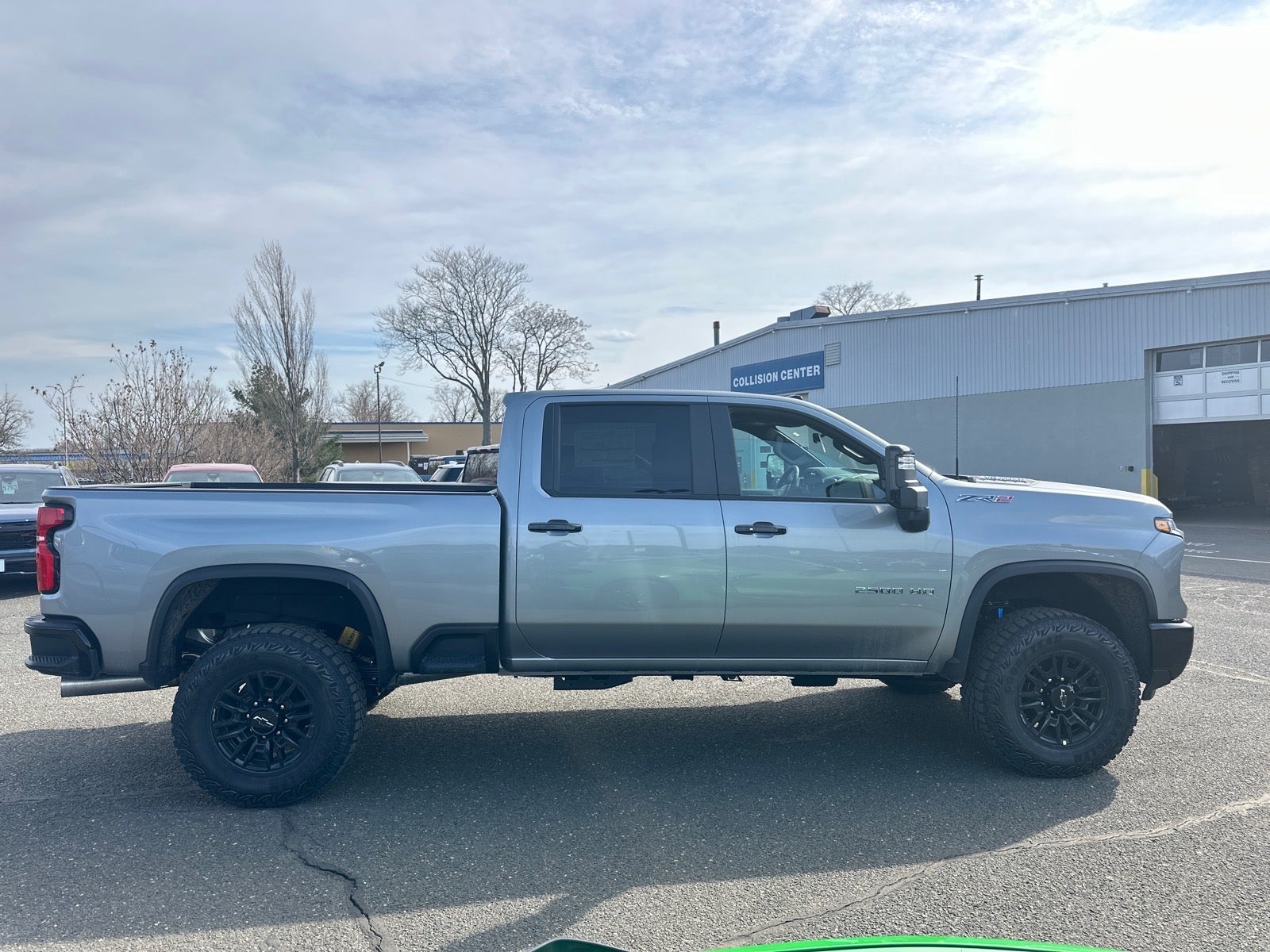 View vehicle photo 6