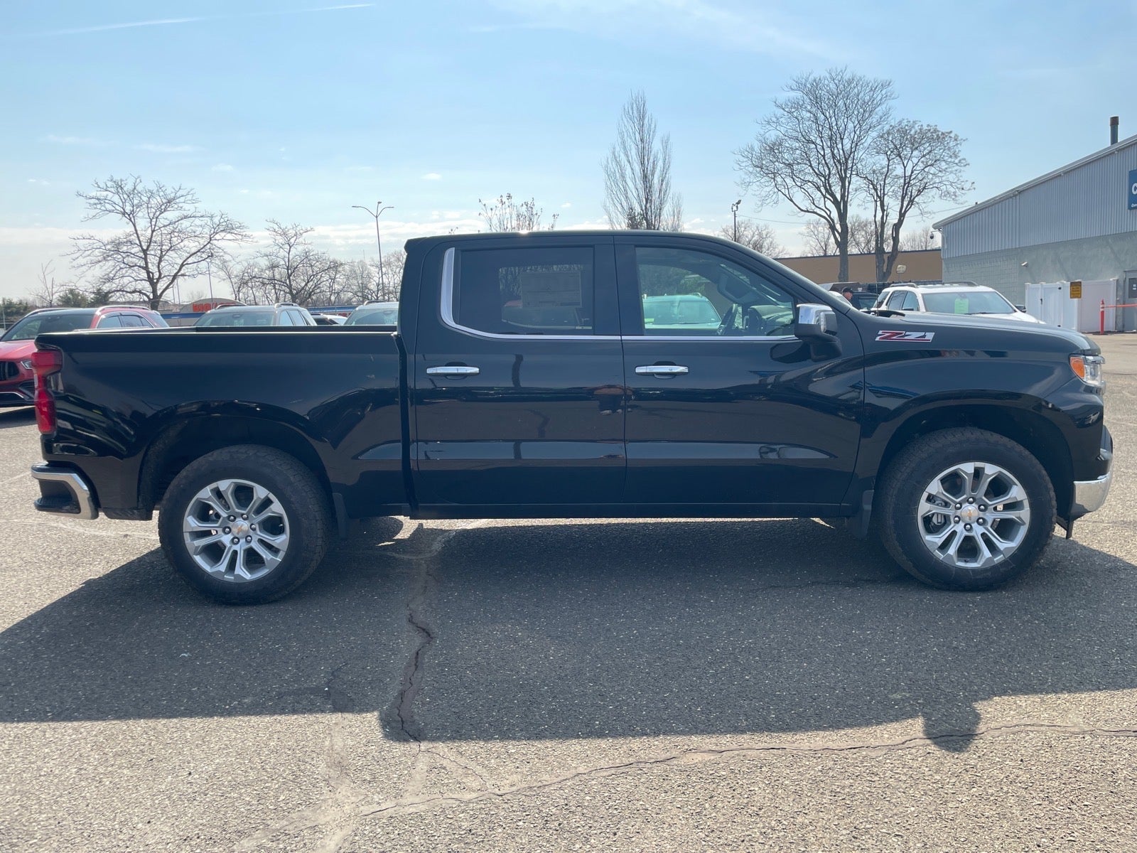 View vehicle photo 6