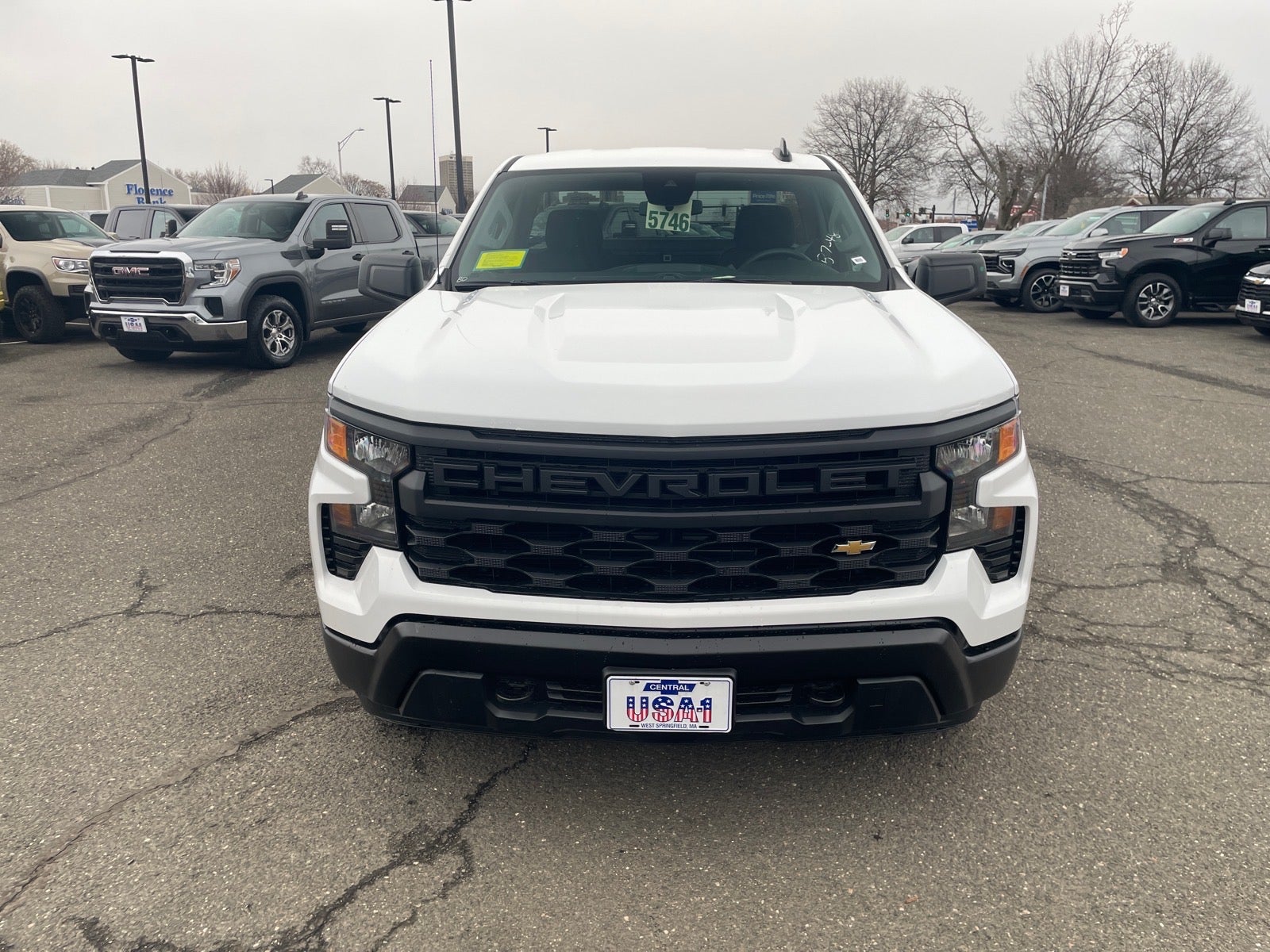 View vehicle photo 7