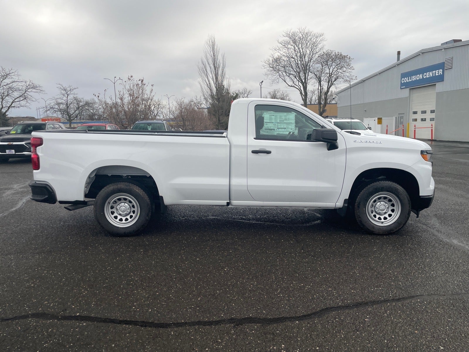 View vehicle photo 6