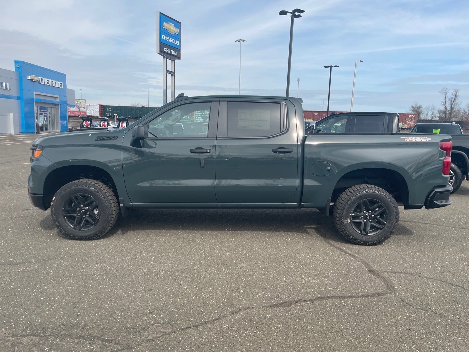 View vehicle photo 2