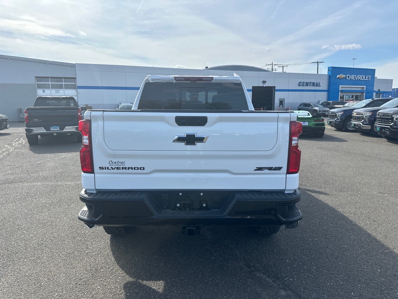 View vehicle photo 4