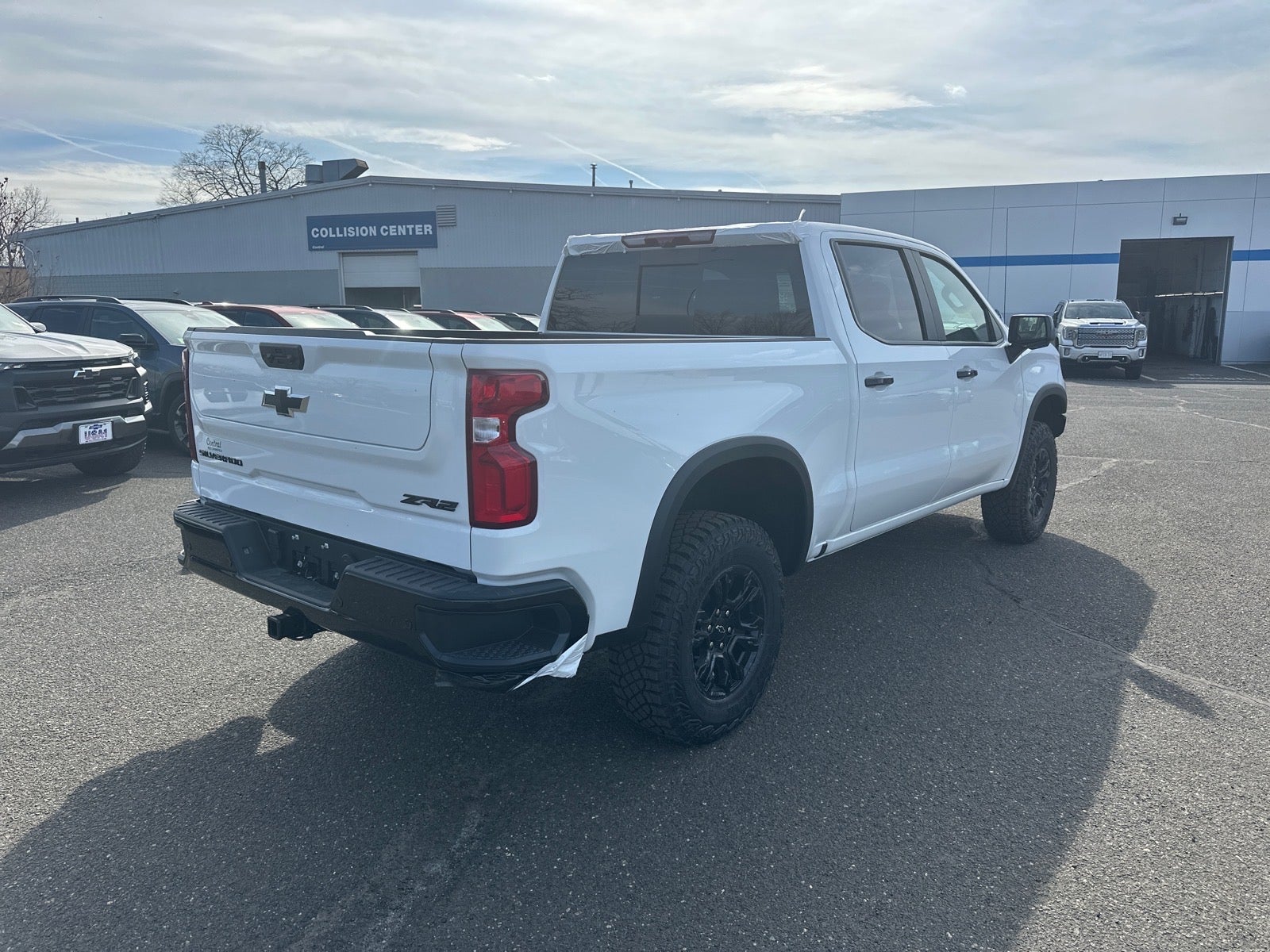 View vehicle photo 5