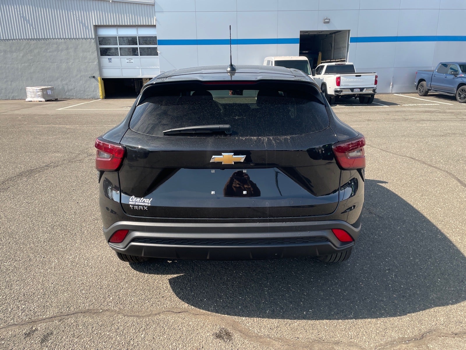 View vehicle photo 4