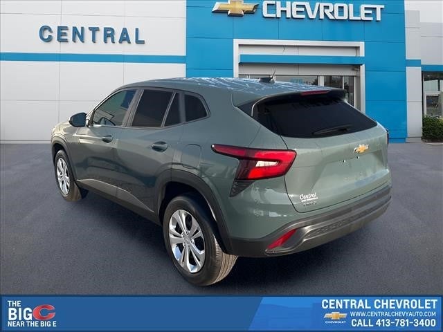 View vehicle photo 4