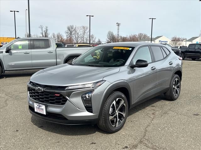 2025 Chevrolet Trax RS with 1RS FWD