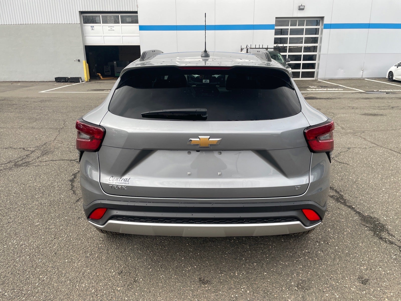 View vehicle photo 4