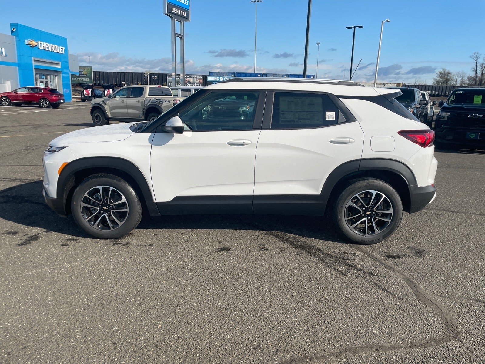 View vehicle photo 2