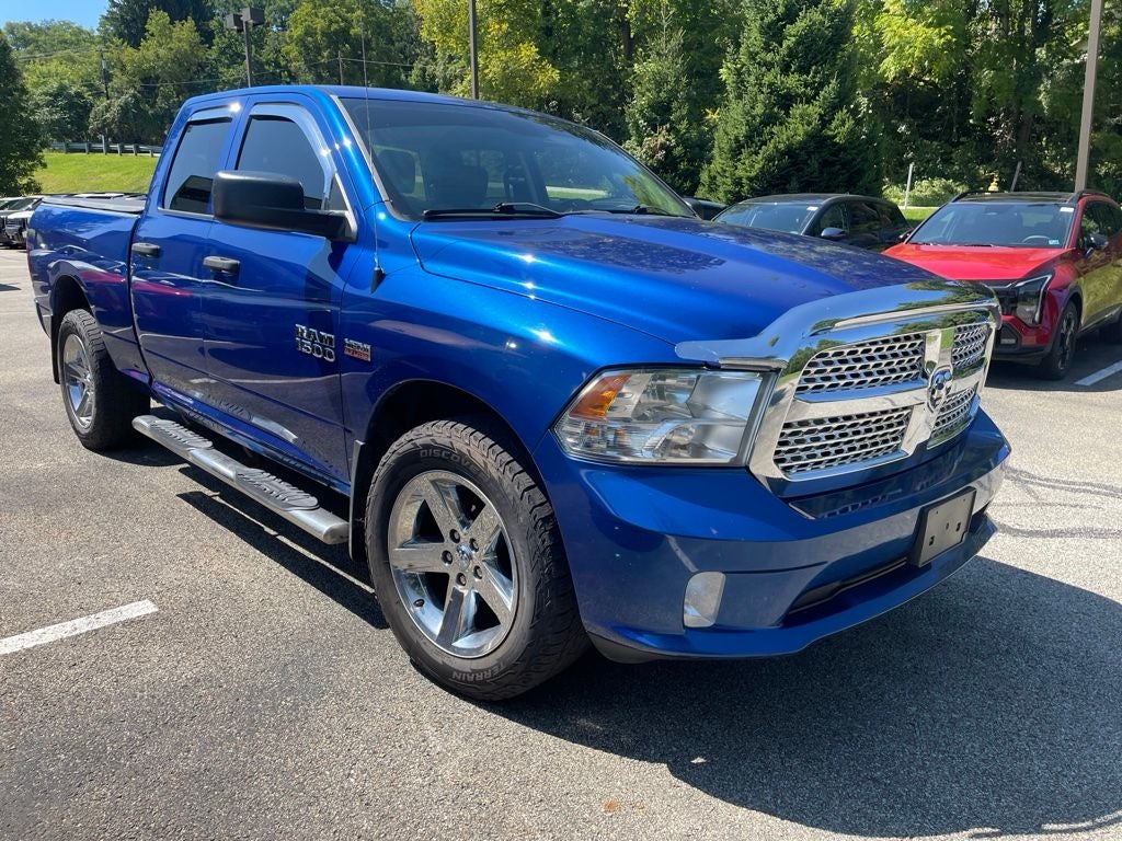 Blue Streak Pearlcoat 2018 RAM 1500 Pickup Truck Four-Wheel Drive 8-Speed Automatic