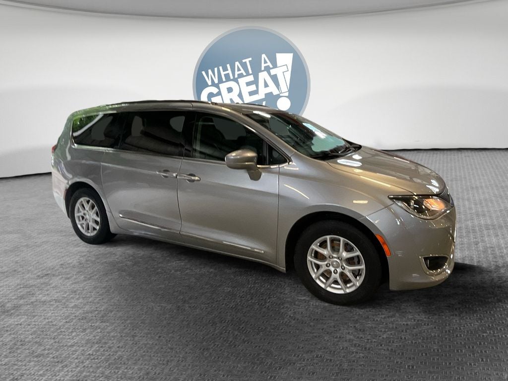 Billet Silver Metallic Clearcoat 2020 Chrysler Pacifica Minivan Front-Wheel Drive 9-Speed Automatic